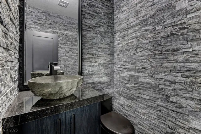 $5,395,000 | 4255 Highway 168, Moapa, NV 89025