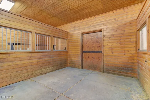 $5,395,000 | 4255 Highway 168, Moapa, NV 89025