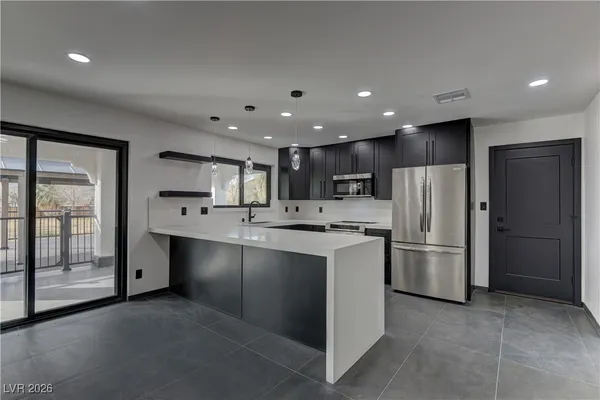 $5,395,000 | 4255 Highway 168, Moapa, NV 89025