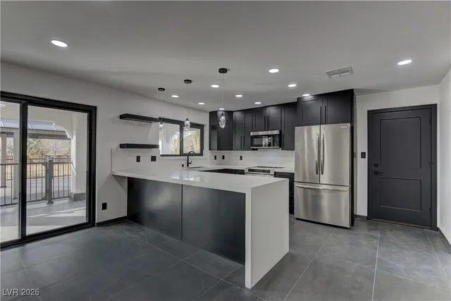 $5,395,000 | 4255 Highway 168, Moapa, NV 89025