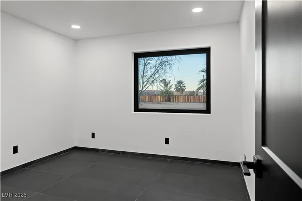 $5,395,000 | 4255 Highway 168, Moapa, NV 89025