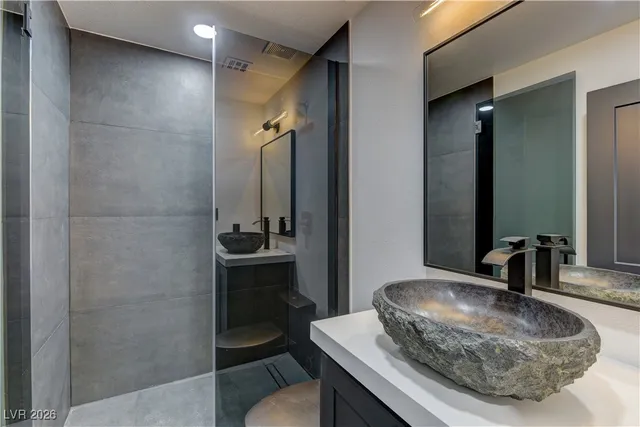 $5,395,000 | 4255 Highway 168, Moapa, NV 89025