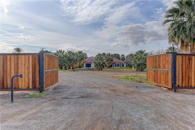 $5,395,000 | 4255 Highway 168, Moapa, NV 89025
