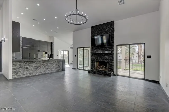 $5,395,000 | 4255 Highway 168, Moapa, NV 89025