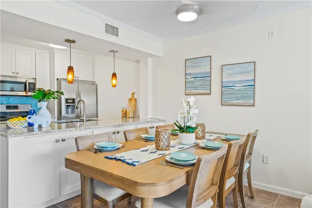 $399,999 | 4150 Highway A1A, Unit 104, Vero Beach, FL 32963