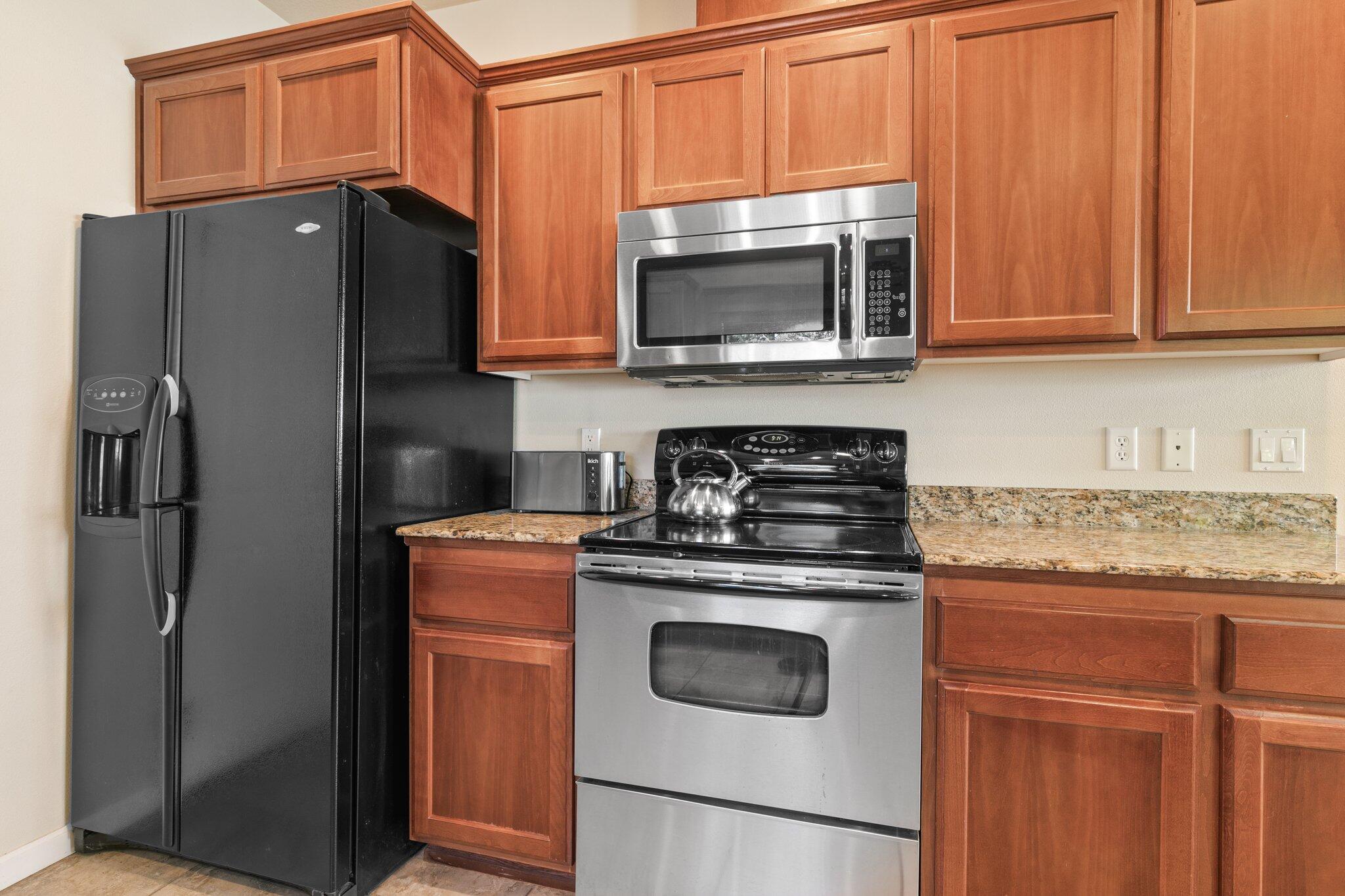2160 Crestbrook Road Medford, OR 97504 - Photo 13 of 26 Refrigerator included