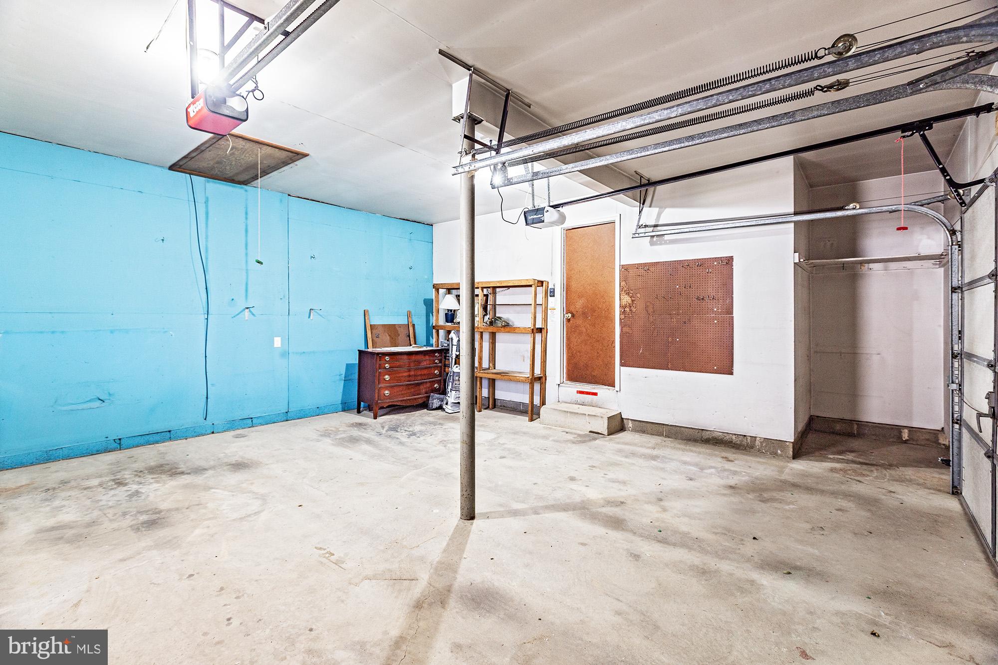 16 Bemis Road Newark, DE 19711 - Photo 25 of 38 Garage