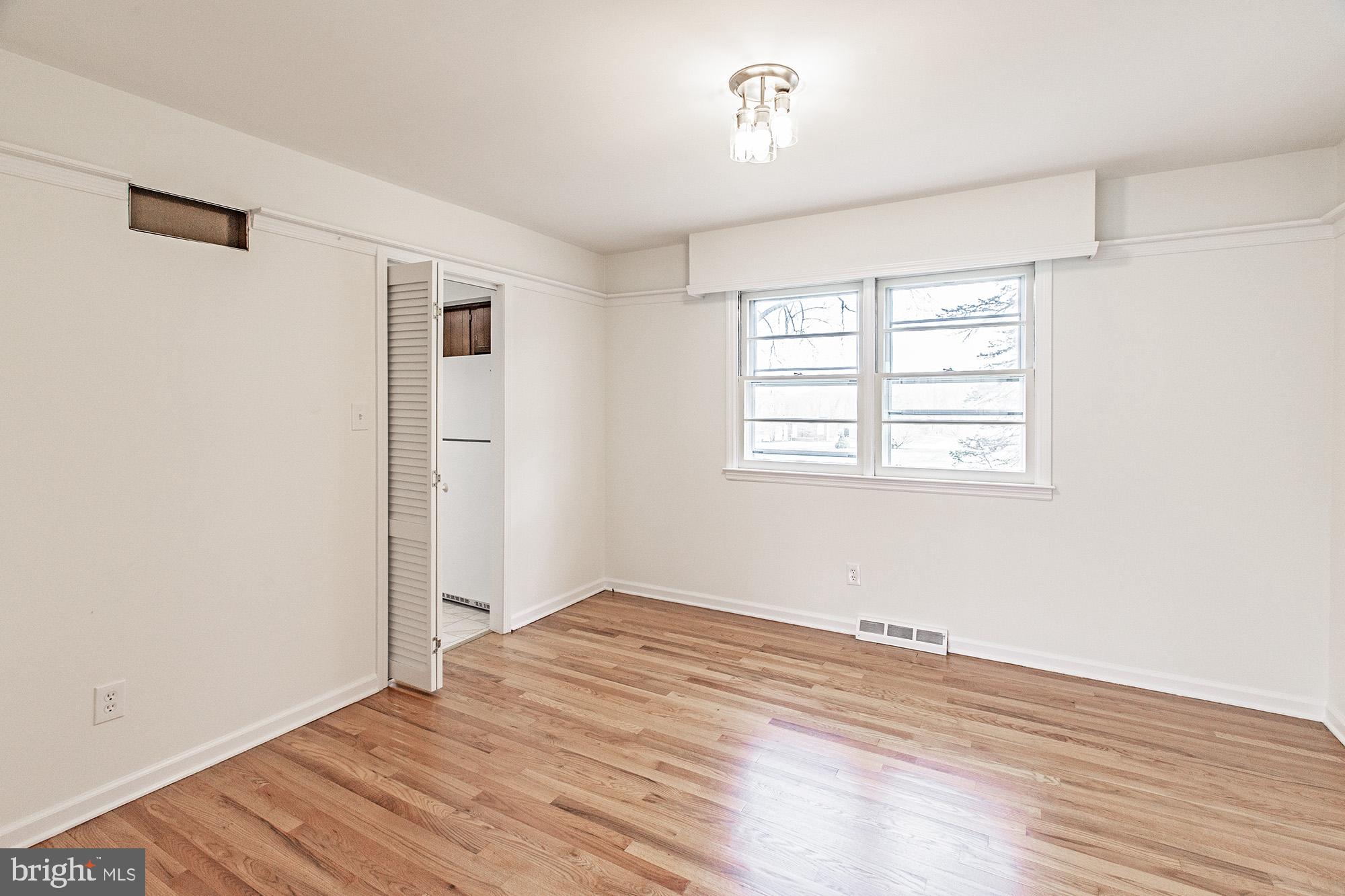 16 Bemis Road Newark, DE 19711 - Photo 6 of 38 Dining room
