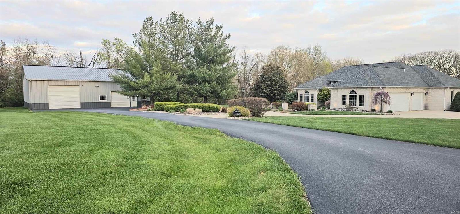 8448 East Mill Creek Road Troy, IL 62294 - Photo 1 of 52