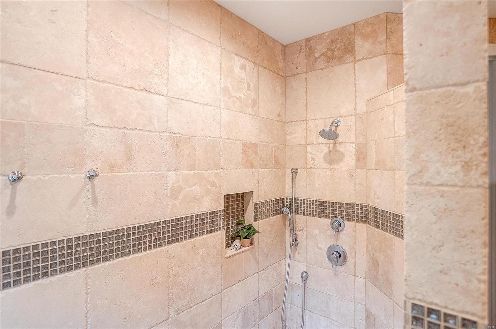 8448 East Mill Creek Road Troy, IL 62294 - Photo 28 of 52
