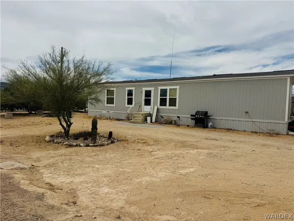 $165,000 | 12347 South 3rd Street, Yucca, AZ 86438