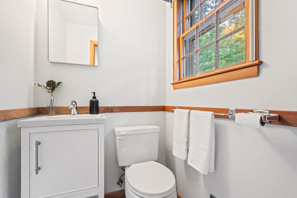 73 Hickory Road Sudbury, MA 01776 - Photo 14 of 31 Gallery Image 14