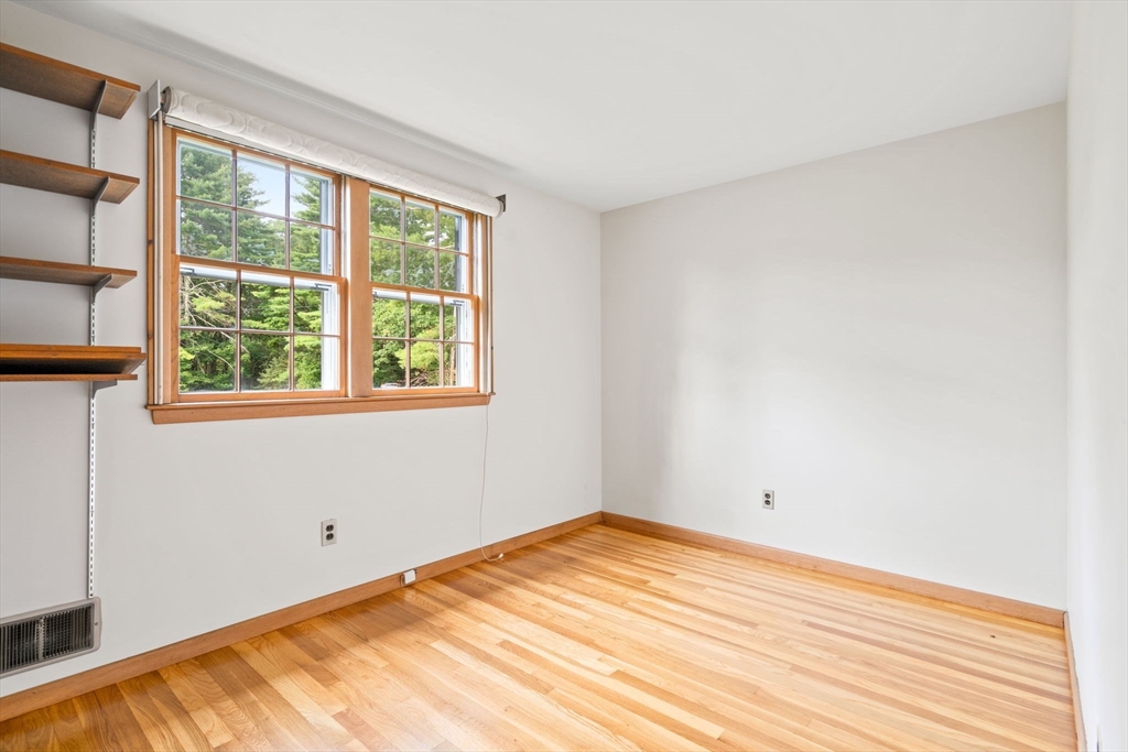 73 Hickory Road Sudbury, MA 01776 - Photo 17 of 31 Gallery Image 17