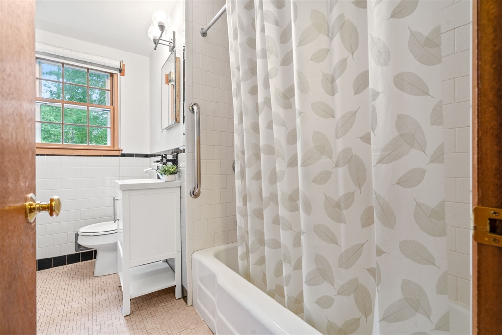 73 Hickory Road Sudbury, MA 01776 - Photo 19 of 31 Gallery Image 19