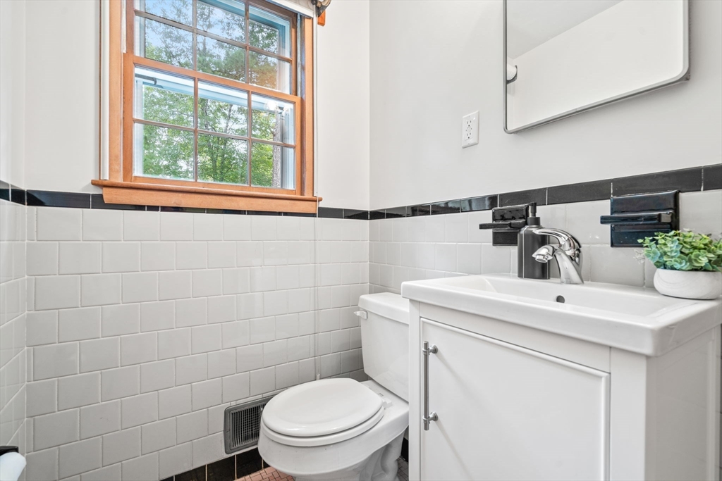 73 Hickory Road Sudbury, MA 01776 - Photo 20 of 31 Gallery Image 20