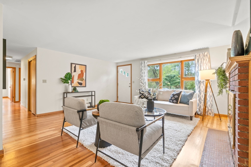 73 Hickory Road Sudbury, MA 01776 - Photo 5 of 31 Gallery Image 5
