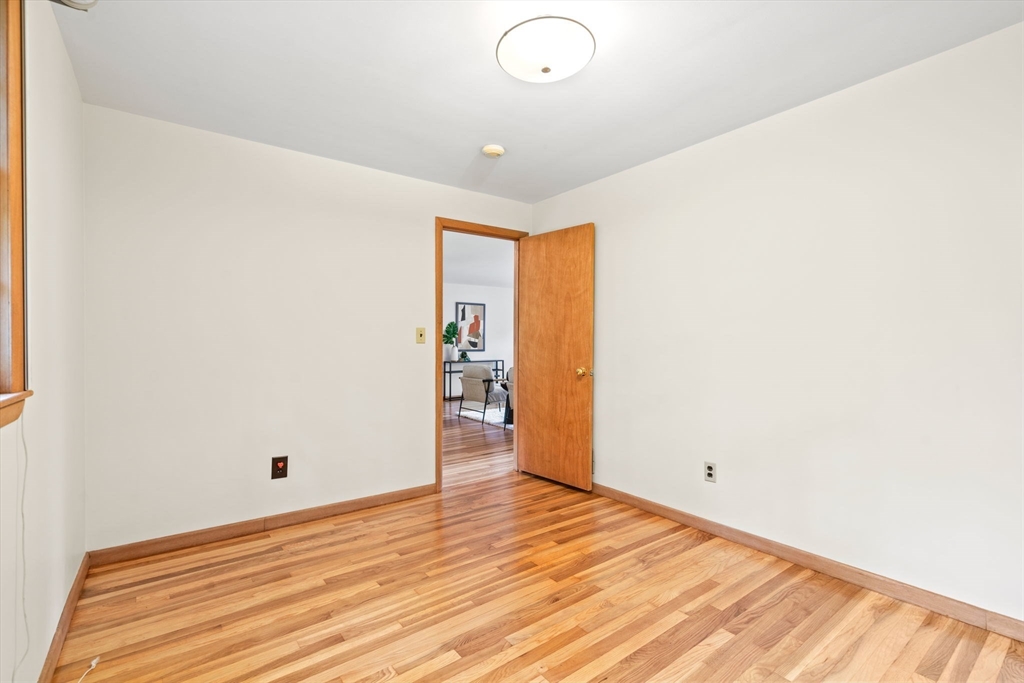 73 Hickory Road Sudbury, MA 01776 - Photo 10 of 31 Gallery Image 10