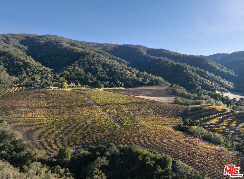 20300 Cachagua Road Carmel Valley, CA 93924 - Photo 21 of 37