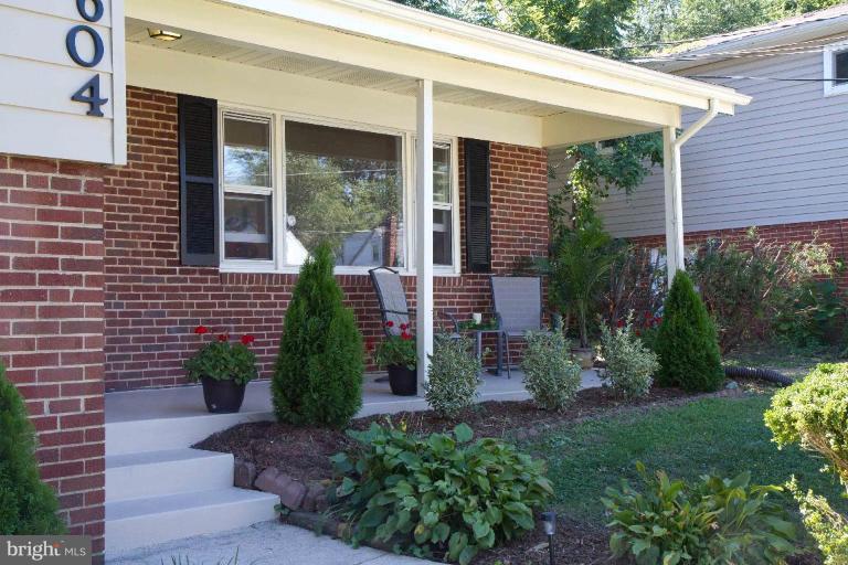 604 Ray Drive Silver Spring, MD 20910 - Photo 2 of 13 Exterior #2