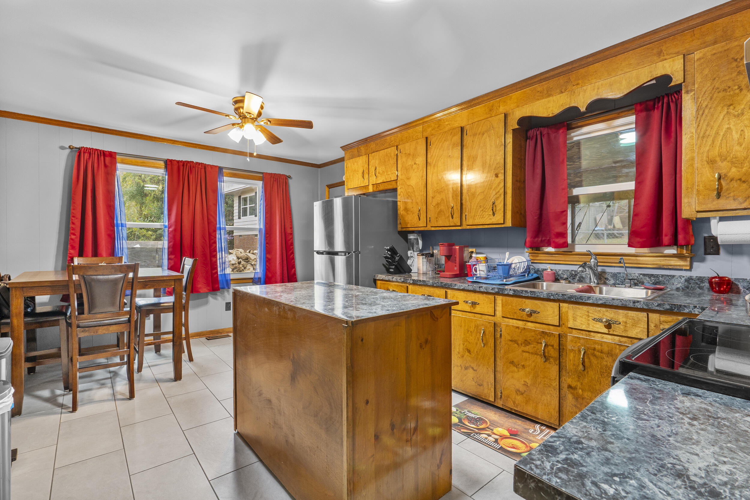 5106 Randall Avenue Columbia, SC 29203 - Photo 6 of 23 6_dsc04314