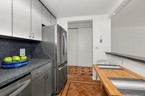 $505,000 | 50 Columbus Avenue, Unit 506, Tuckahoe, NY 10707