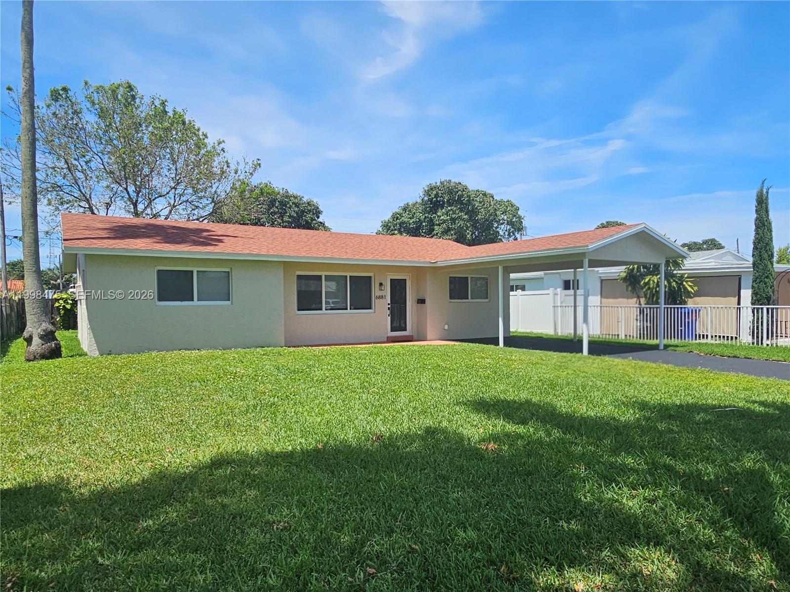 6881 Harding Street Hollywood, FL 33024 - Photo 2 of 30