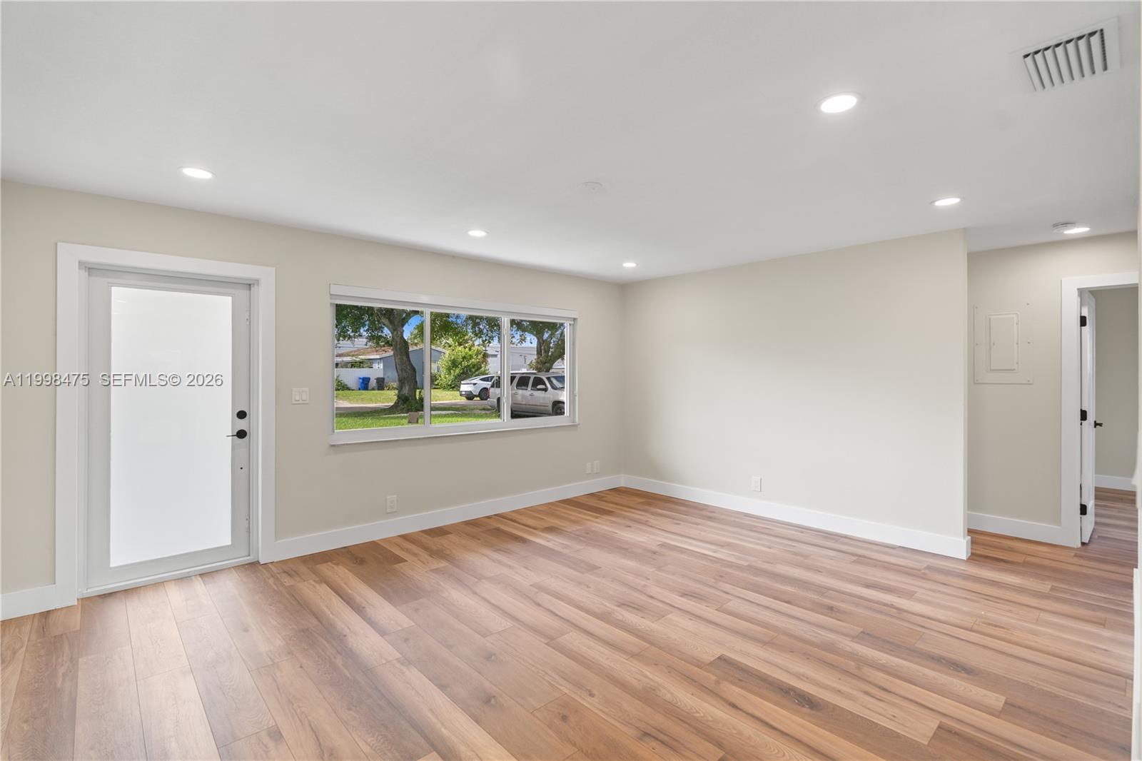 6881 Harding Street Hollywood, FL 33024 - Photo 5 of 30