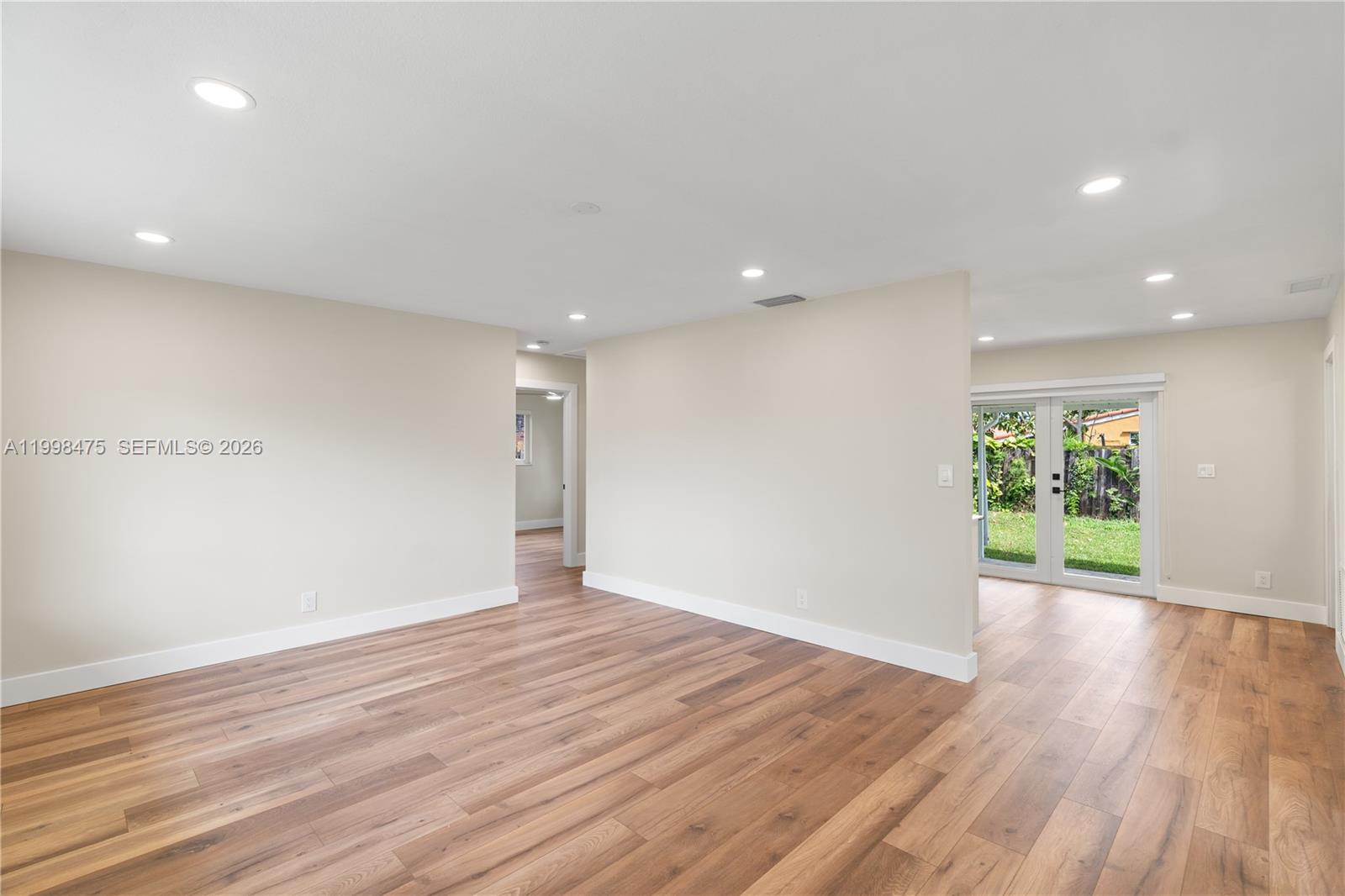 6881 Harding Street Hollywood, FL 33024 - Photo 9 of 30