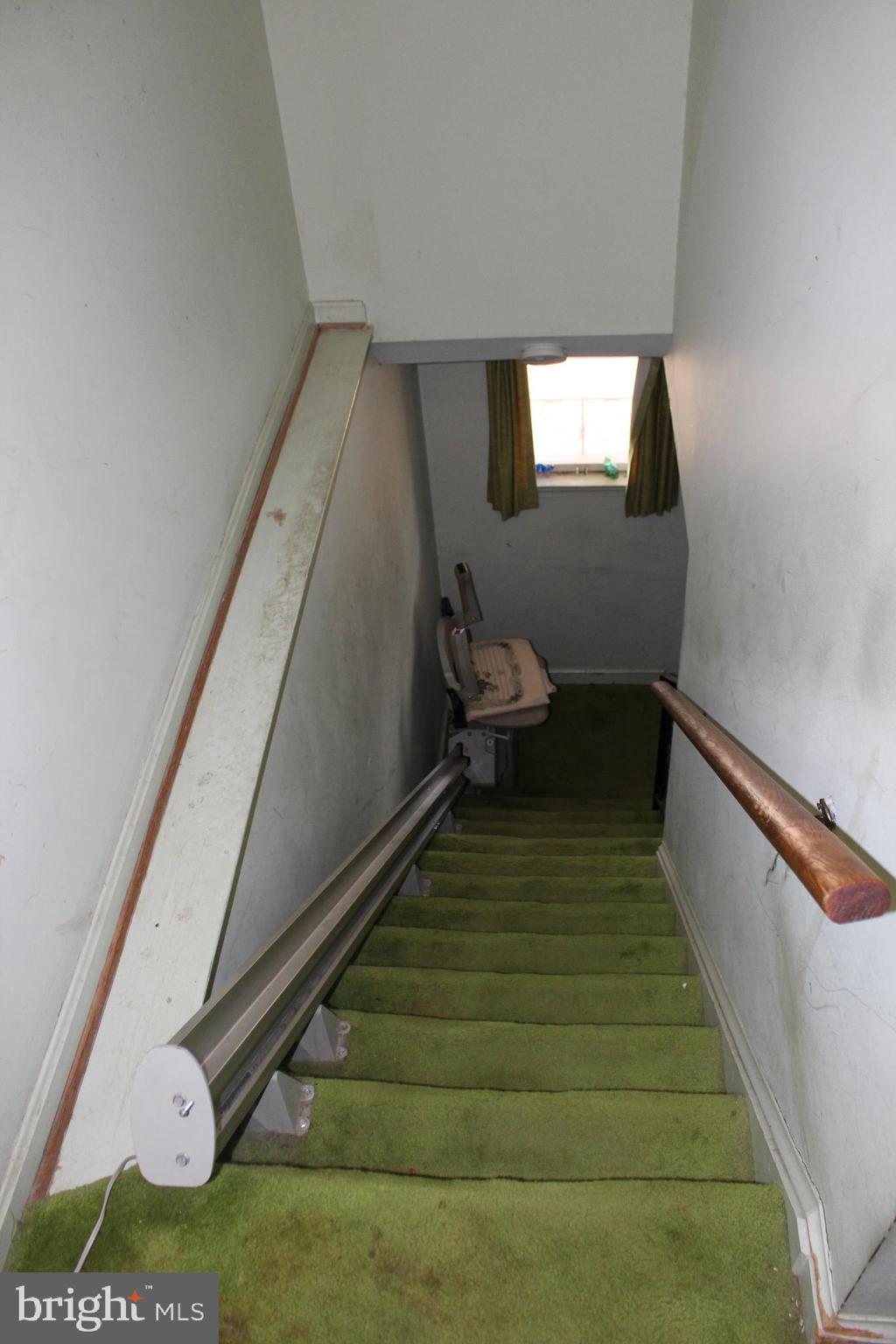 6815 Rolling Road Springfield, VA 22152 - Photo 10 of 22 a view of entryway