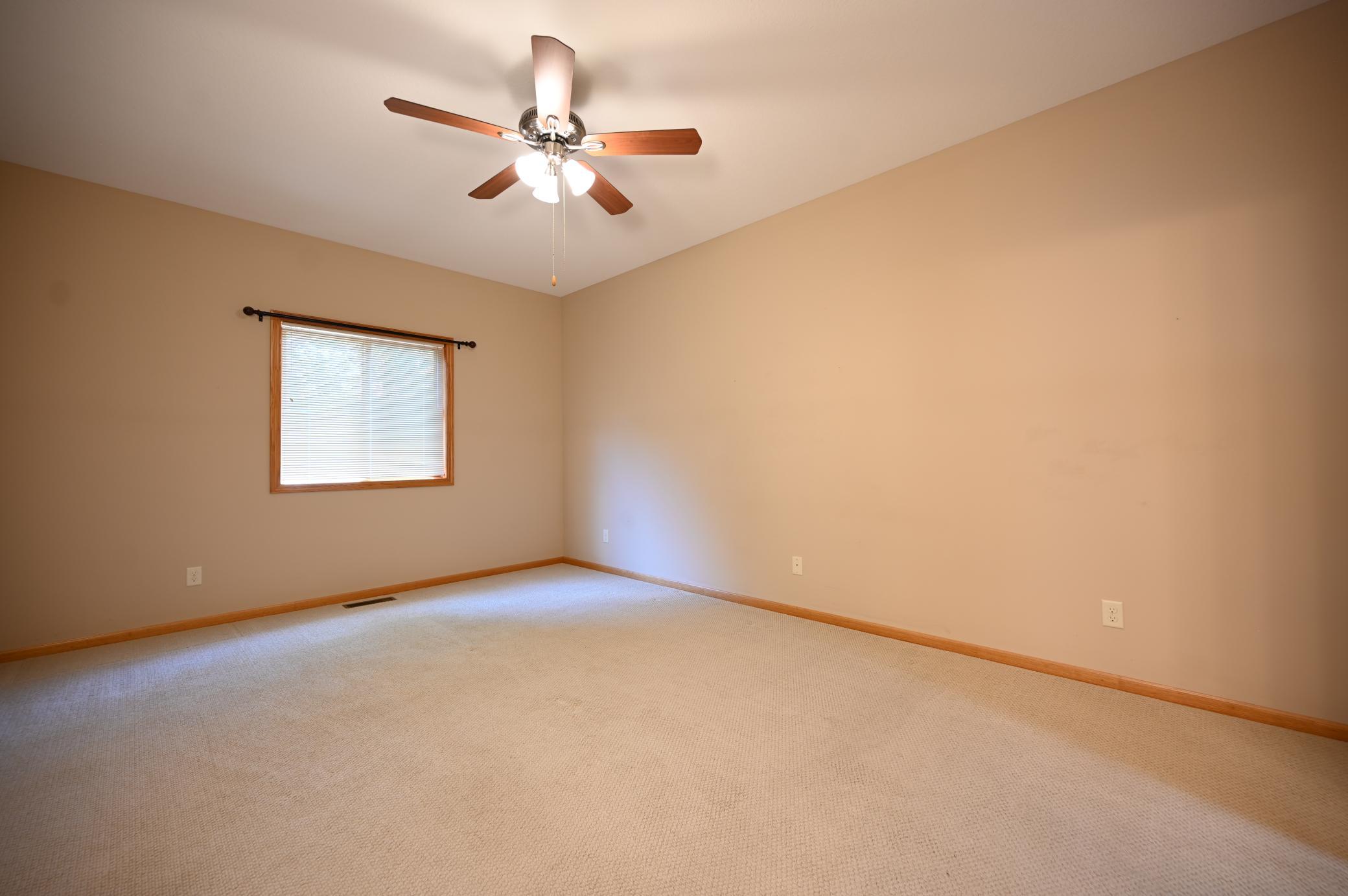 461 Roundhouse Street Shakopee, MN 55379 - Photo 12 of 21