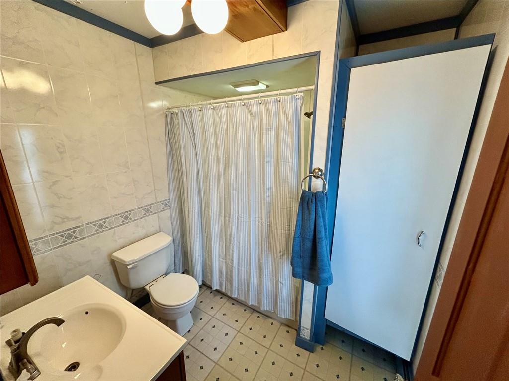 142 Hamilton Avenue Vandergrift, PA 15690 - Photo 20 of 27