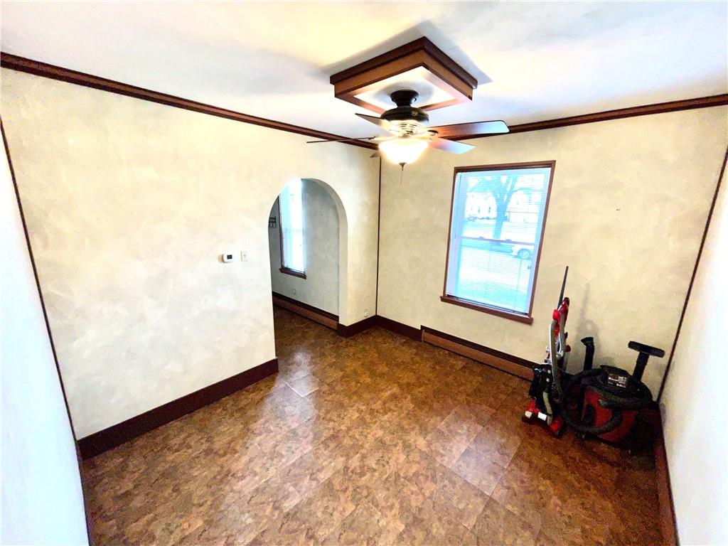 142 Hamilton Avenue Vandergrift, PA 15690 - Photo 9 of 27