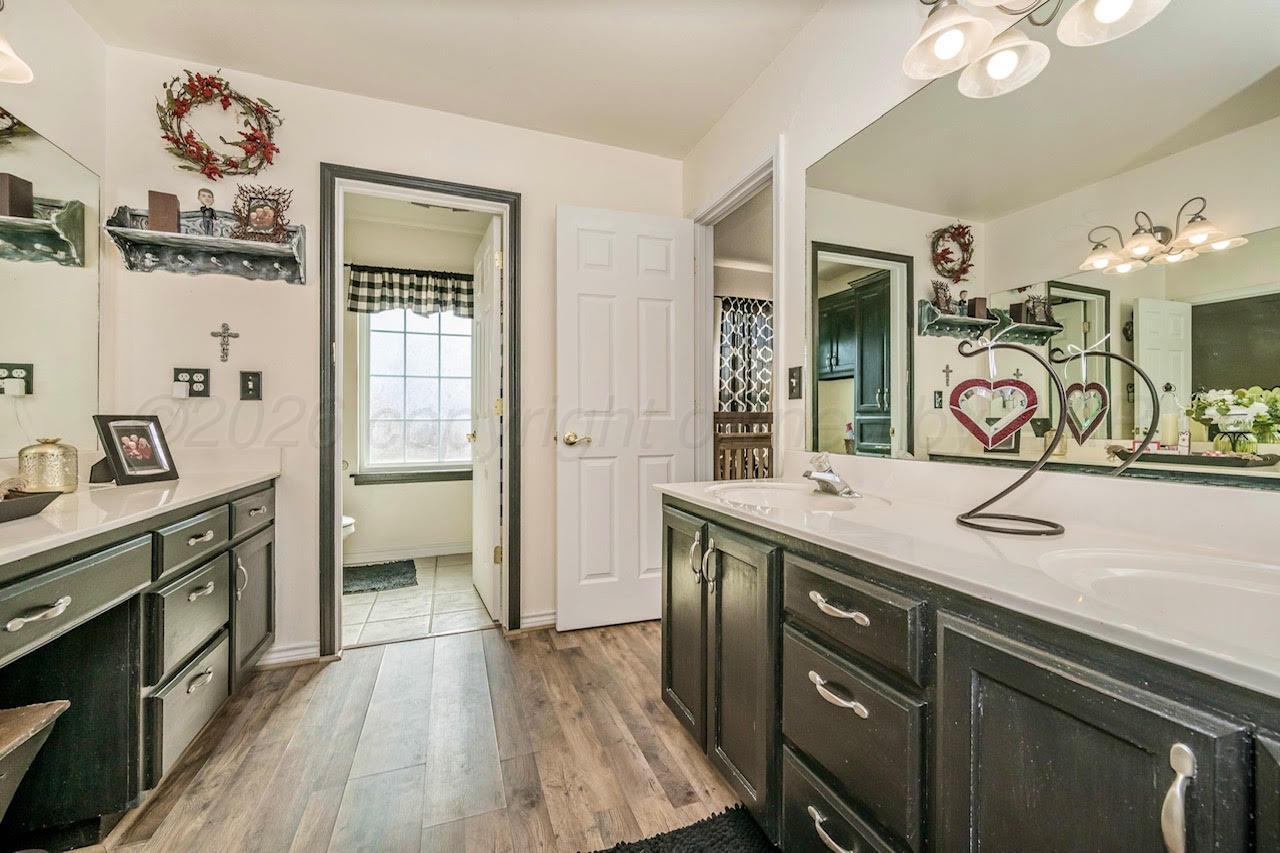 200 Hunters Trail Amarillo, TX 79124 - Photo 17 of 23 Main Bath