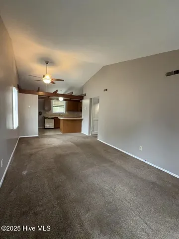 $975 | 117 Village Circle, Jacksonville, NC 28546