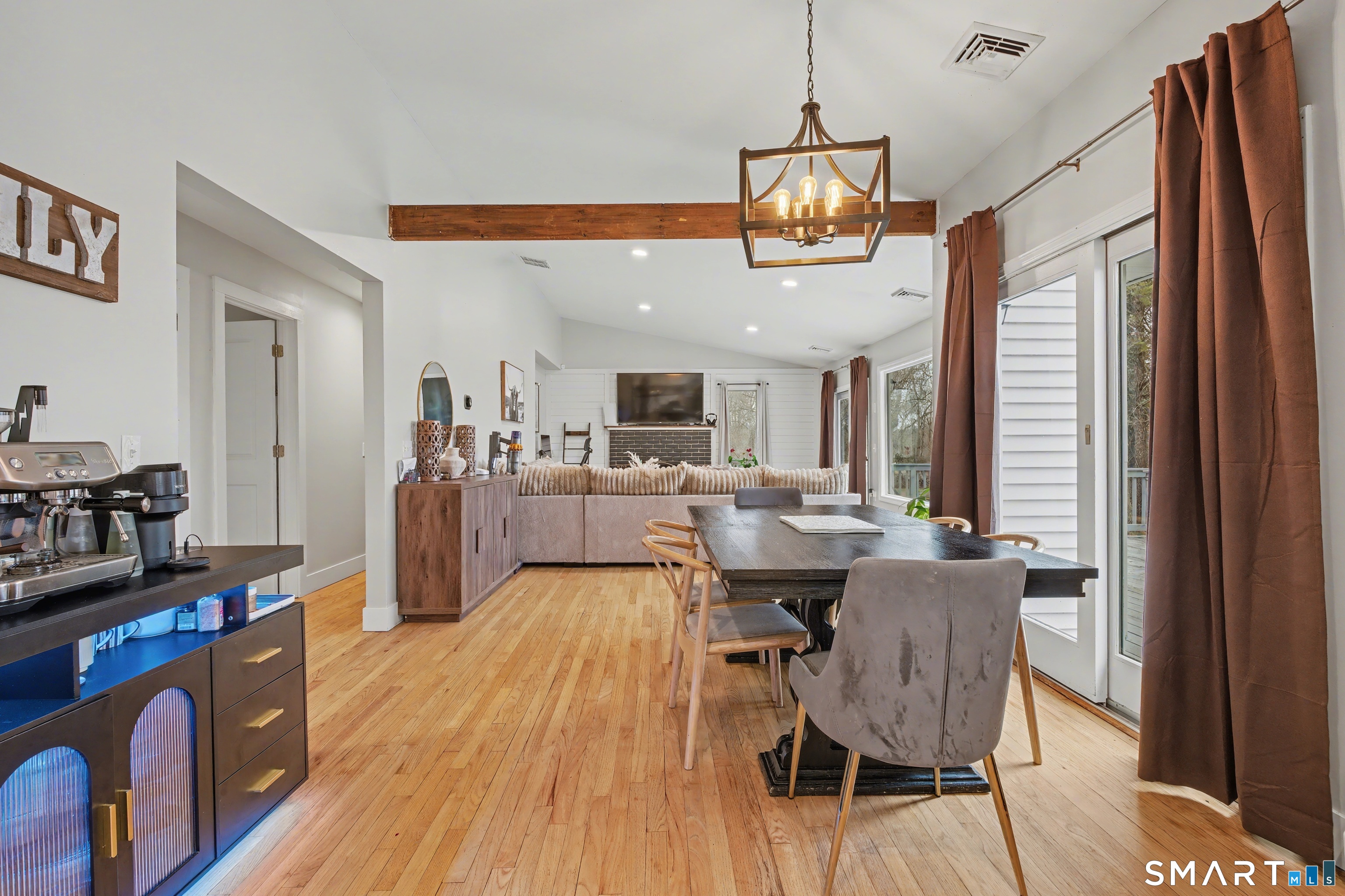 18 Caulkins Road Norwich, CT 06360 - Photo 11 of 39