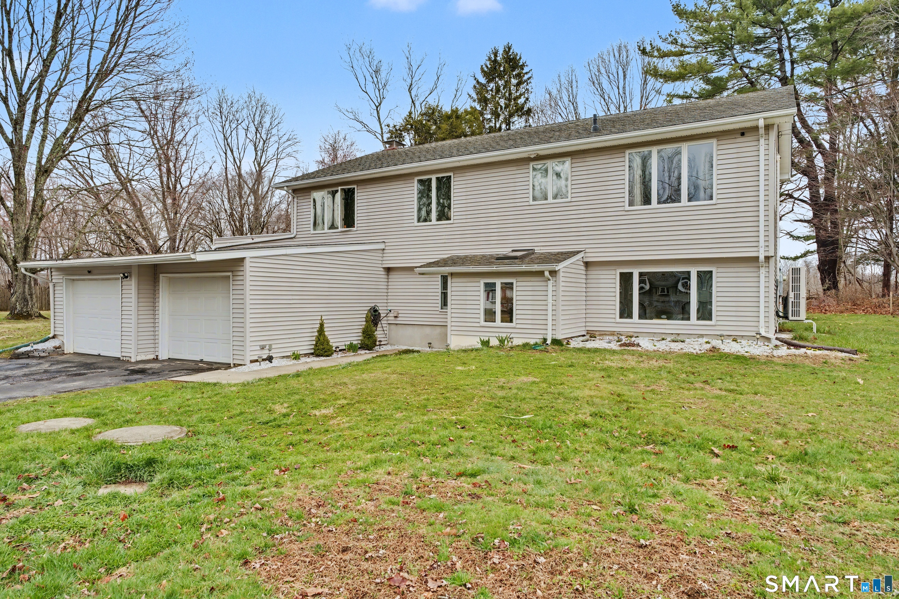 18 Caulkins Road Norwich, CT 06360 - Photo 2 of 39