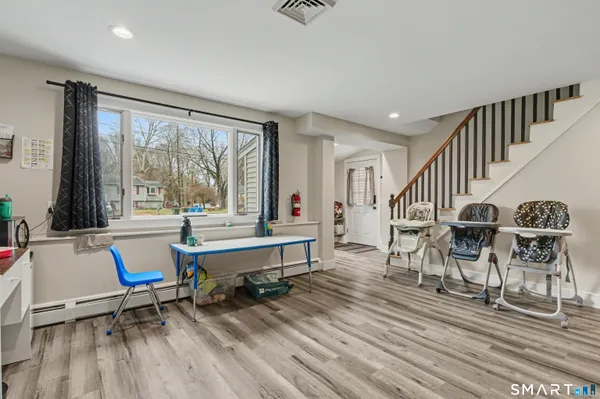 $499,900 | 18 Caulkins Road, Norwich, CT 06360