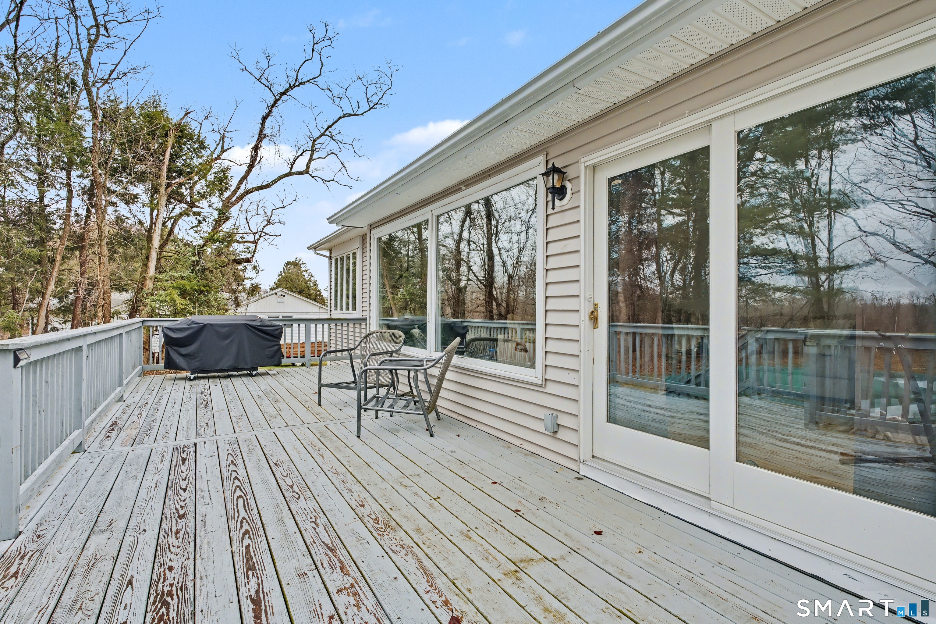 18 Caulkins Road Norwich, CT 06360 - Photo 5 of 39