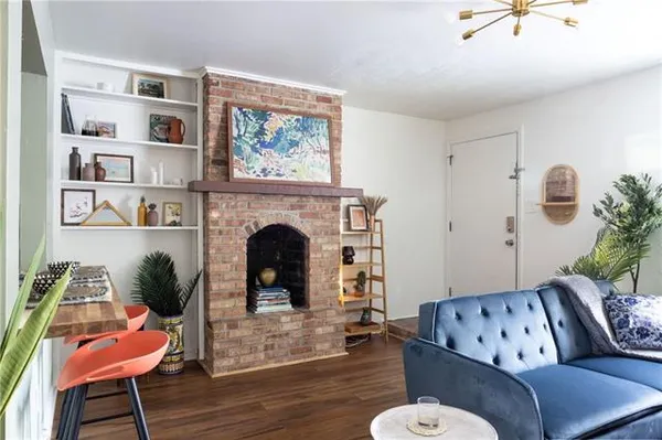 $1,450 | 1713 Burgundy Street, Unit 102, New Orleans, LA 70116