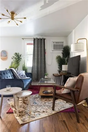 $1,450 | 1713 Burgundy Street, Unit 102, New Orleans, LA 70116