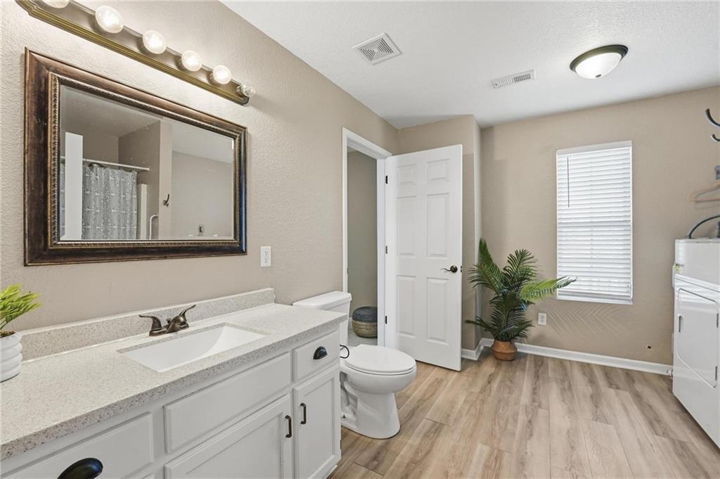 302 E Street Creighton, MO 64739 - Photo 7 of 29