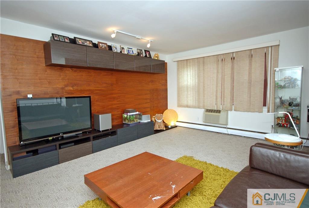 72 Fox Road, Unit 4B Edison, NJ 08817 - Photo 2 of 18 Gallery Image 2