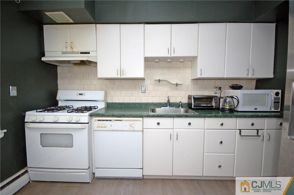 72 Fox Road, Unit 4B Edison, NJ 08817 - Photo 10 of 18 Gallery Image 10