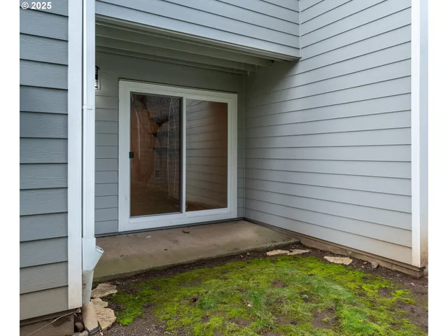 $105,000 | 2702 Southeast 138th Avenue, Unit 15, Portland, OR 97236