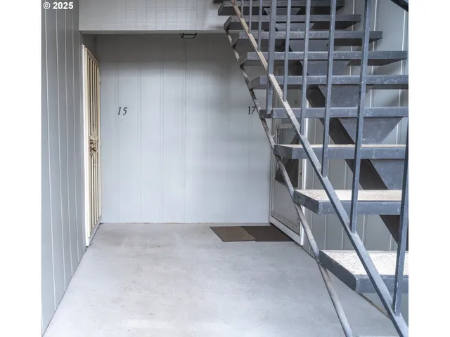 $105,000 | 2702 Southeast 138th Avenue, Unit 15, Portland, OR 97236