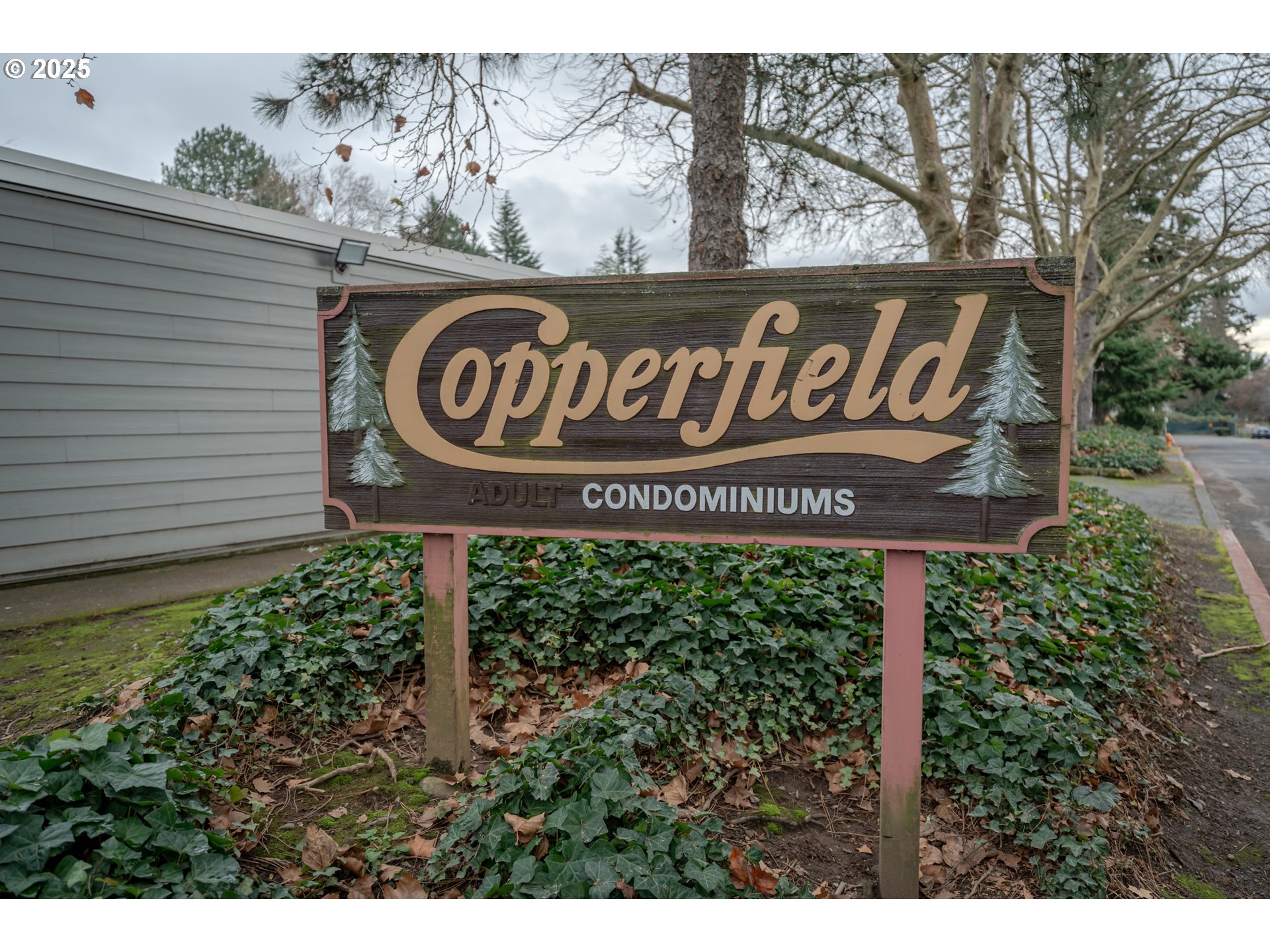 2702 Southeast 138th Avenue, Unit 15 Portland, OR 97236 - Photo 2 of 18