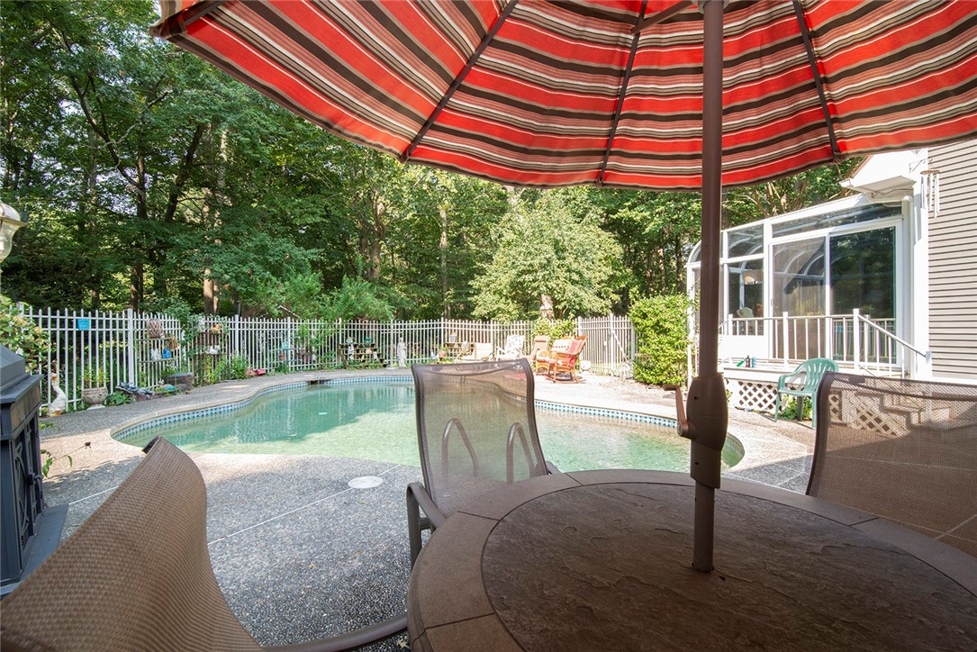 6 Eric John Court Exeter, RI 02822 - Photo 8 of 21 Gallery Image 8