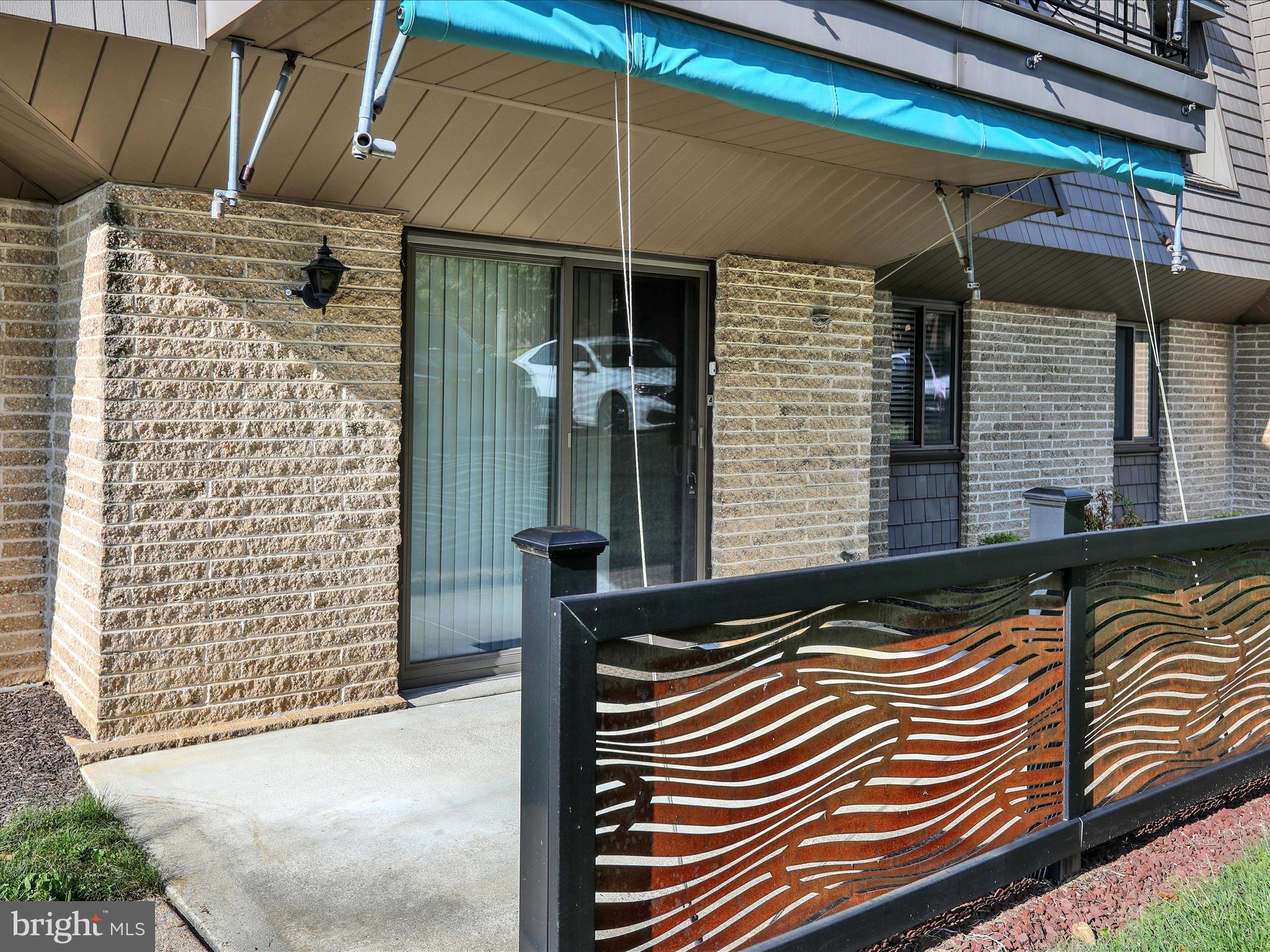 1801 Cambridge Avenue, Unit B4 Wyomissing, PA 19610 - Photo 20 of 27 a front view of a house with a balcony