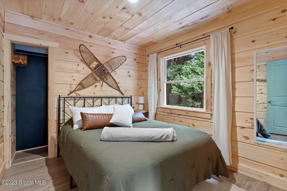 15-17 Pine Road Lake Luzerne, NY 12846 - Photo 9 of 32 30-DOD00468