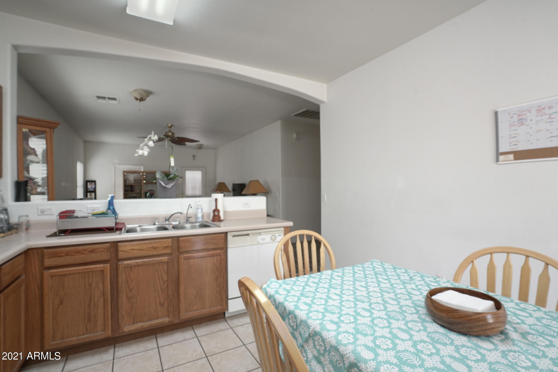 2424 West Romley Road Phoenix, AZ 85041 - Photo 8 of 23 Kitchen